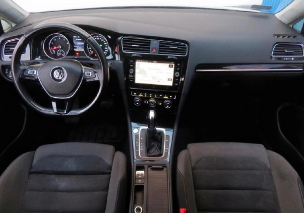 Volkswagen Golf cena 62000 przebieg: 116000, rok produkcji 2017 z Warszawa małe 137